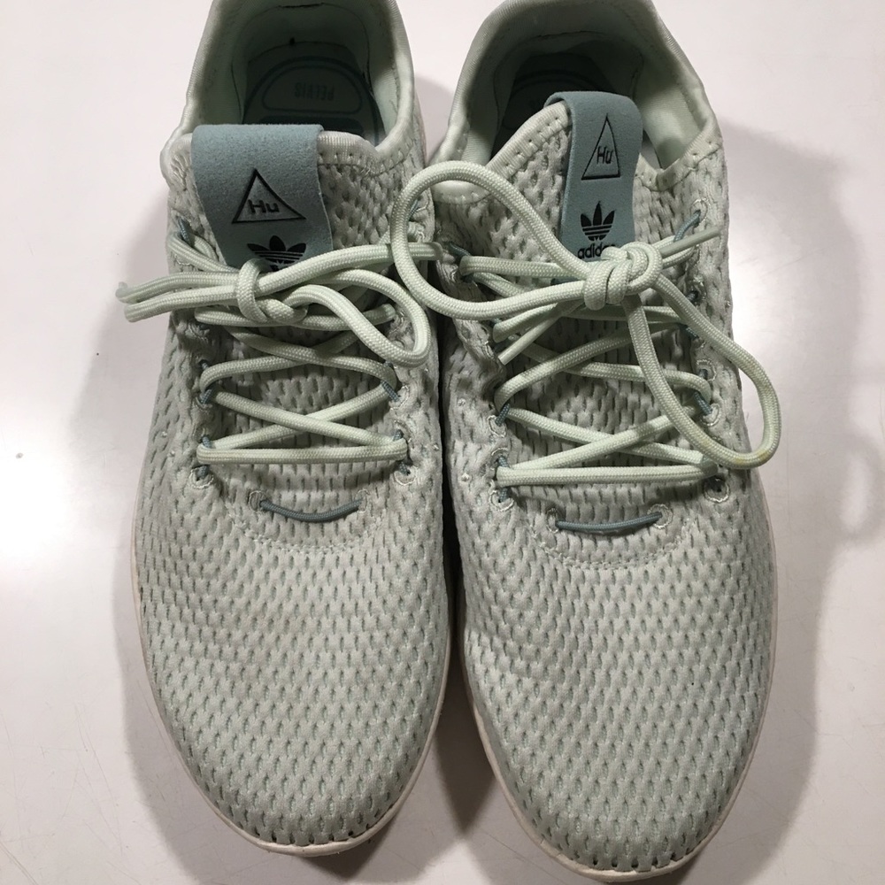 Adidas Sneakers